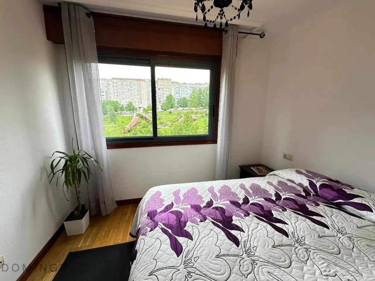 Habitación de Piso en venta en Vigo  con Calefacción y Balcón