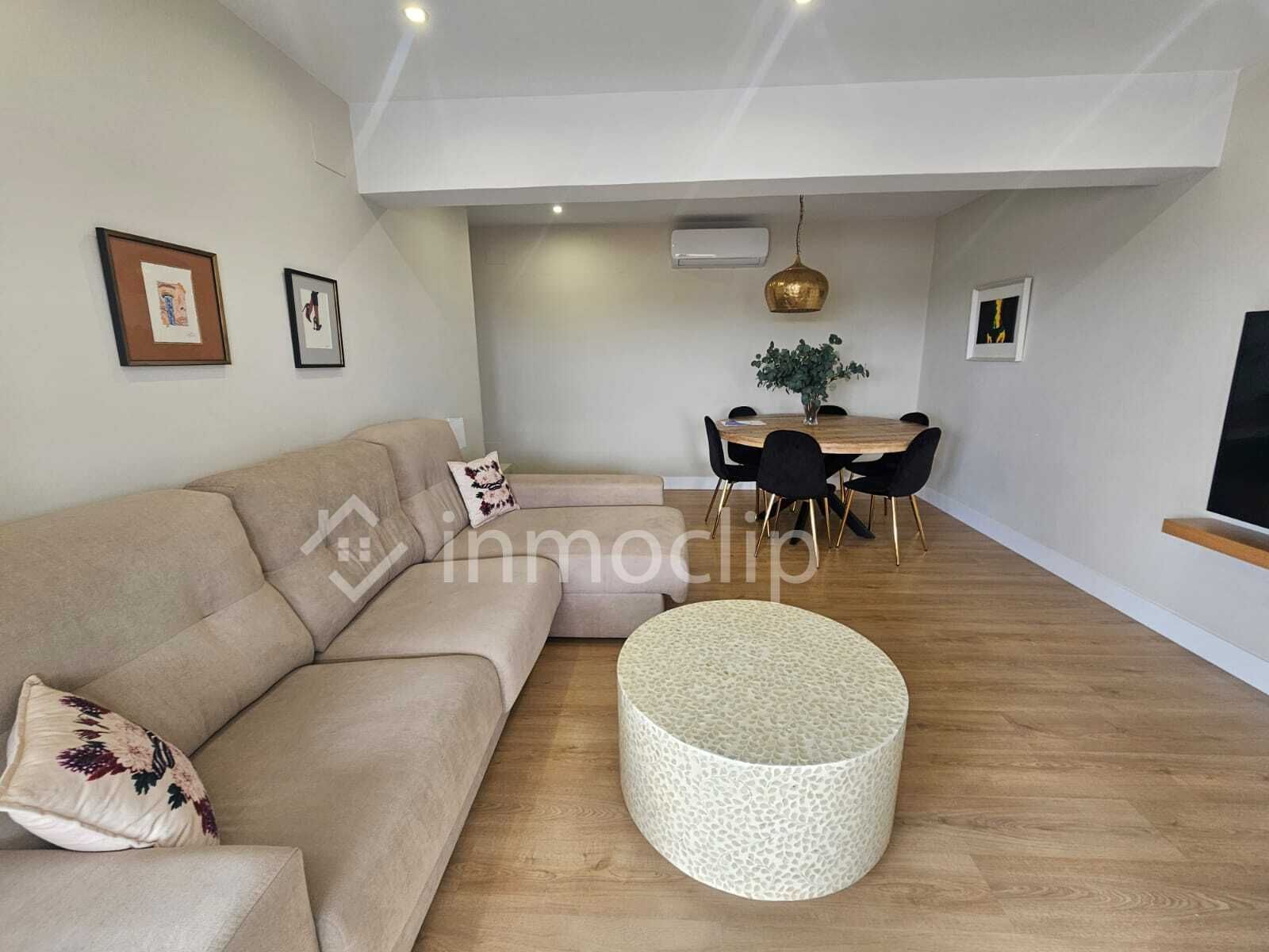 Sala d'estar de Àtic en venda en Salamanca Capital amb Aire condicionat, Calefacció i Terrassa