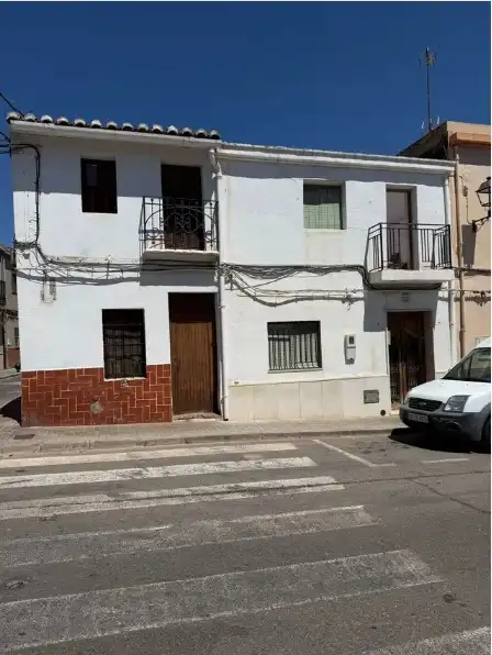 Casa pareada con terraza en venta en Carrer de Santa Bàrbara, imagen 2
