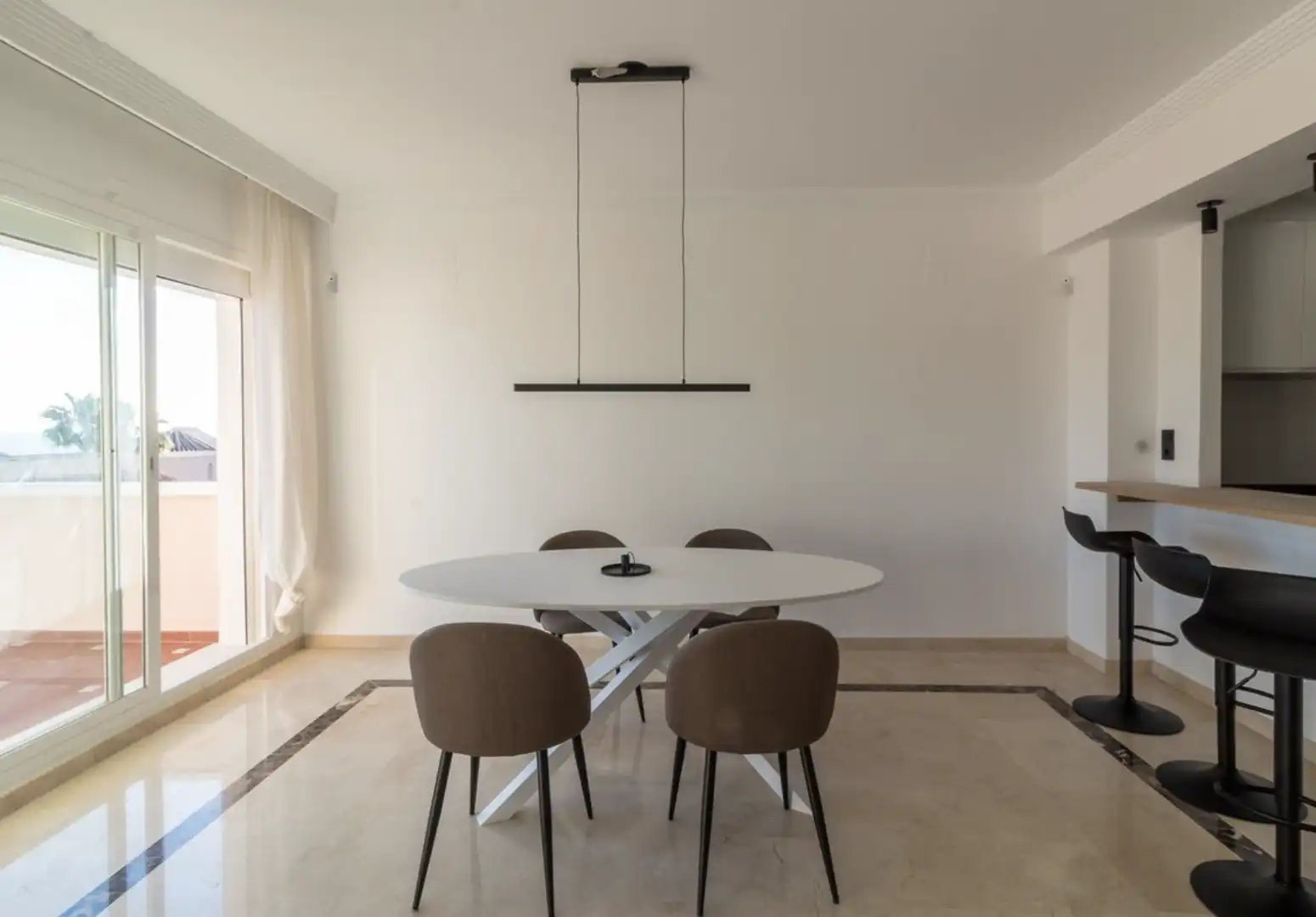 Casa a schiera con terrazza in vendita a La Duquesa, imagen 6