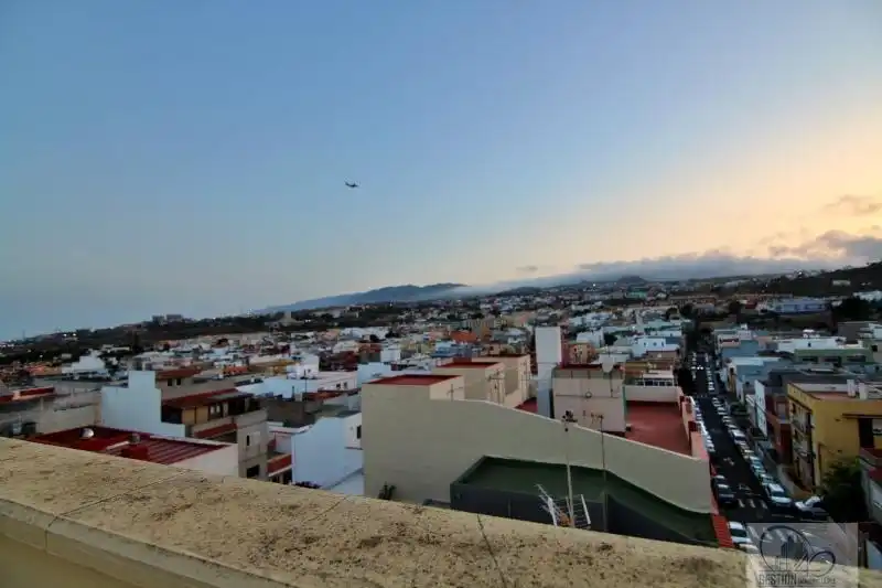 Exterior view of Flat for sale in San Cristóbal de la Laguna  with Terrace, Storage room and Furnished