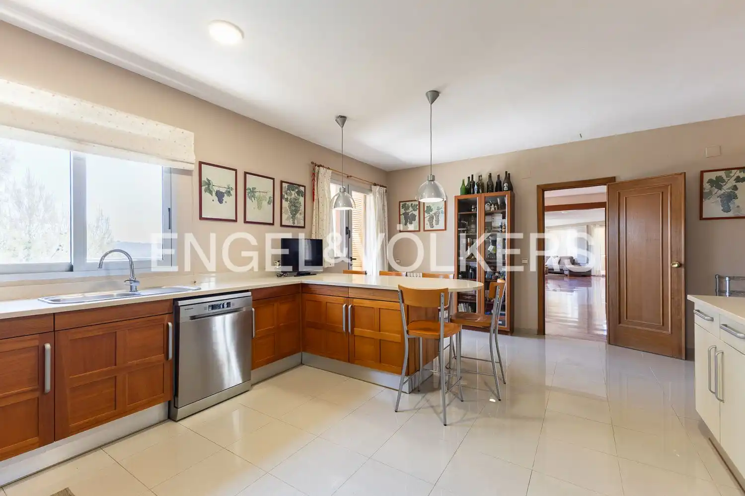 Kitchen of Houses for sale in Chiva  with Air Conditioner, Heating and Private garden
