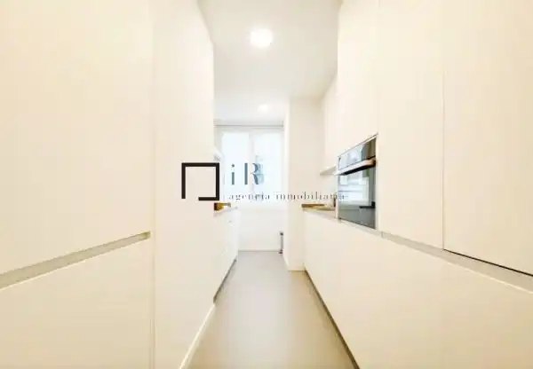 Cuina de Pis en venda en Madrid amb Aire condicionat i Piscina