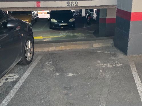 Aparcament de Garatge de lloguer en  Barcelona Capital amb Alarma