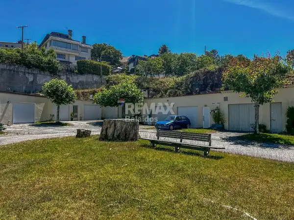 Parkplatz von Wohnung zum Verkauf in Nigrán mit Heizung, Parkett und Abstellraum