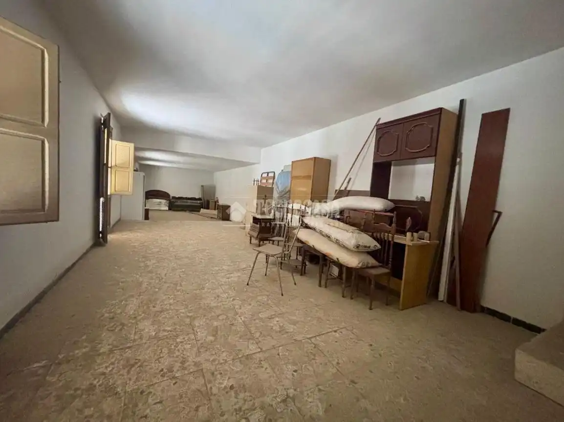 Casa adosada en venta en Jódar