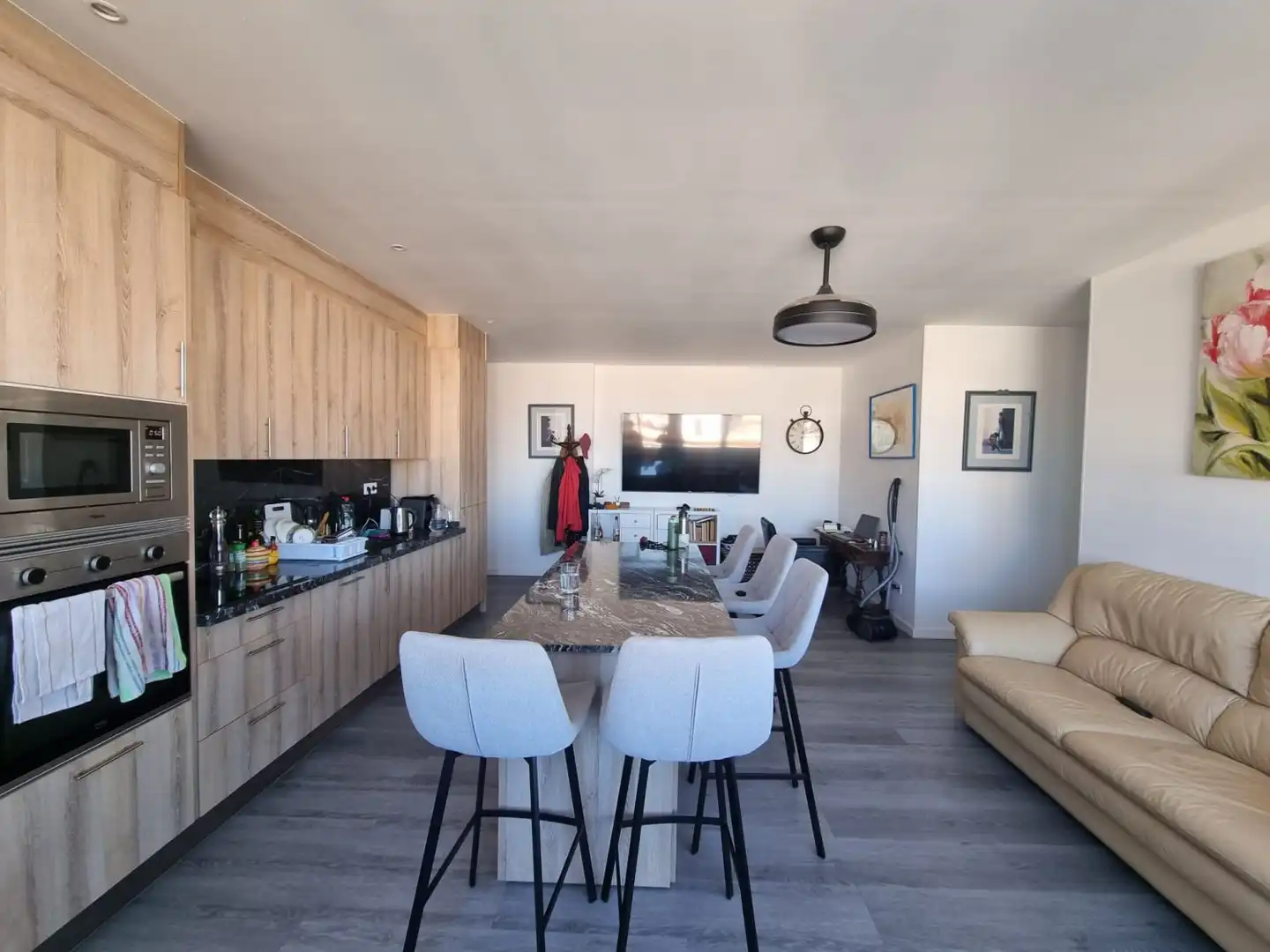 Küche von Wohnung zum Verkauf in Torremolinos mit Klimaanlage und Möbliert