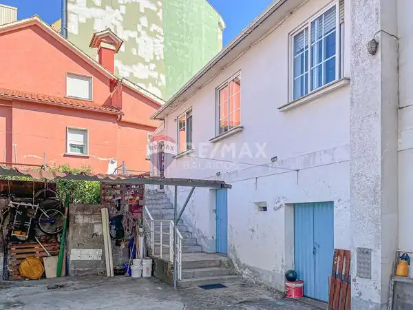 Vista exterior de Casa o chalet en venta en Cangas  con Calefacción, Jardín privado y Parquet