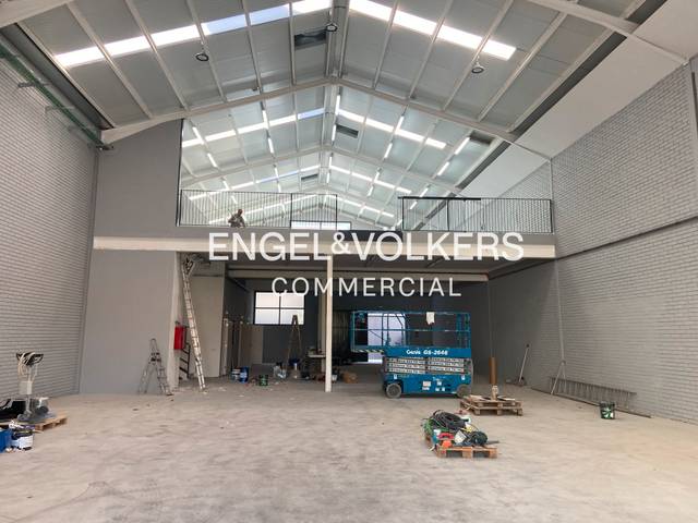 Nave industrial en Alquiler en Centre