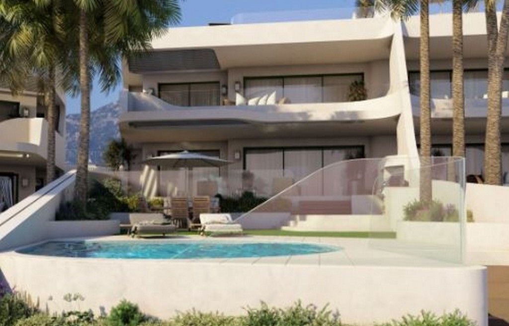 Jardí de Apartament en venda en Marbella amb Terrassa i Piscina comunitària