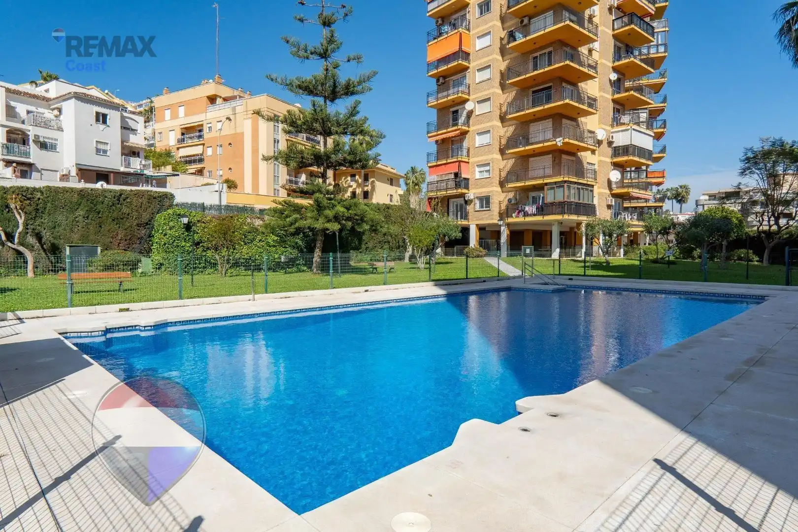 Piscina de Piso en venta en Torremolinos con Aire acondicionado, Terraza y Piscina comunitaria