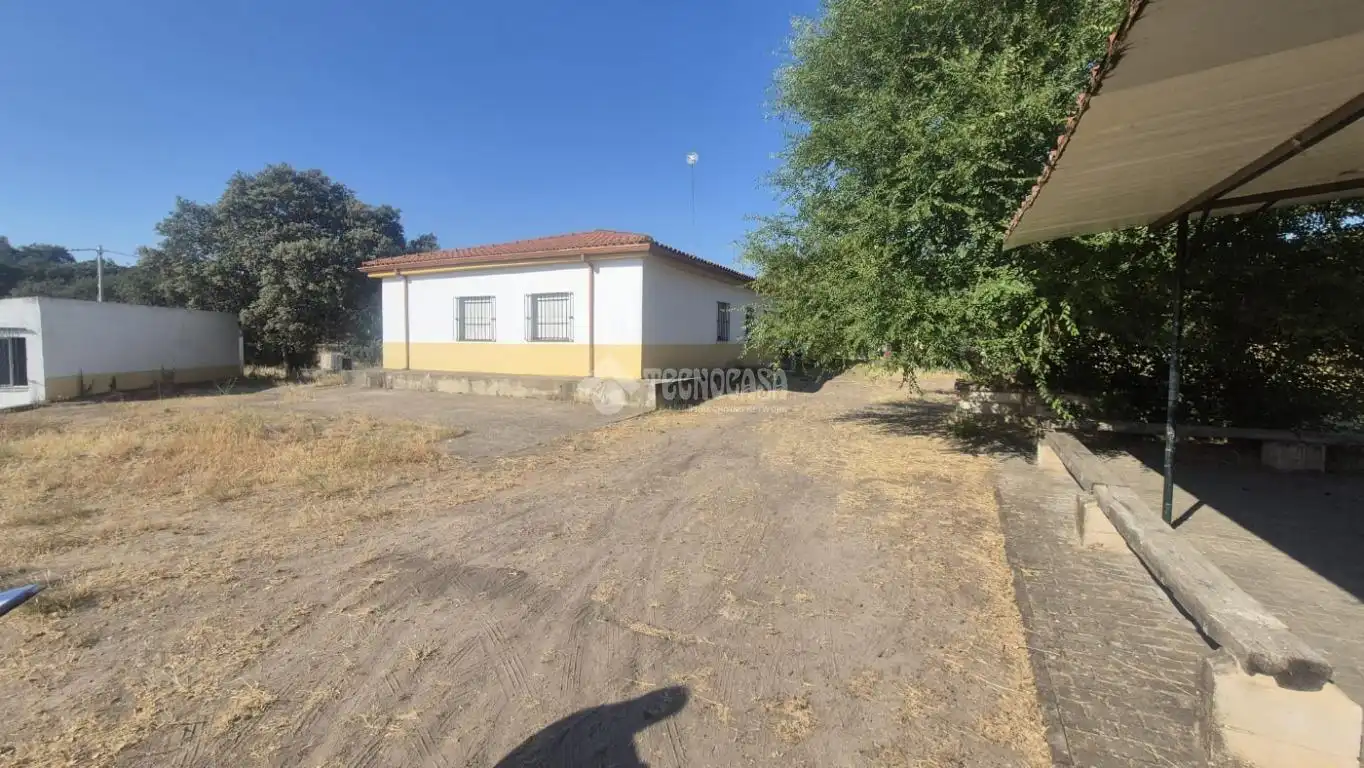 Casa rústica en venda a Las Vaguadas