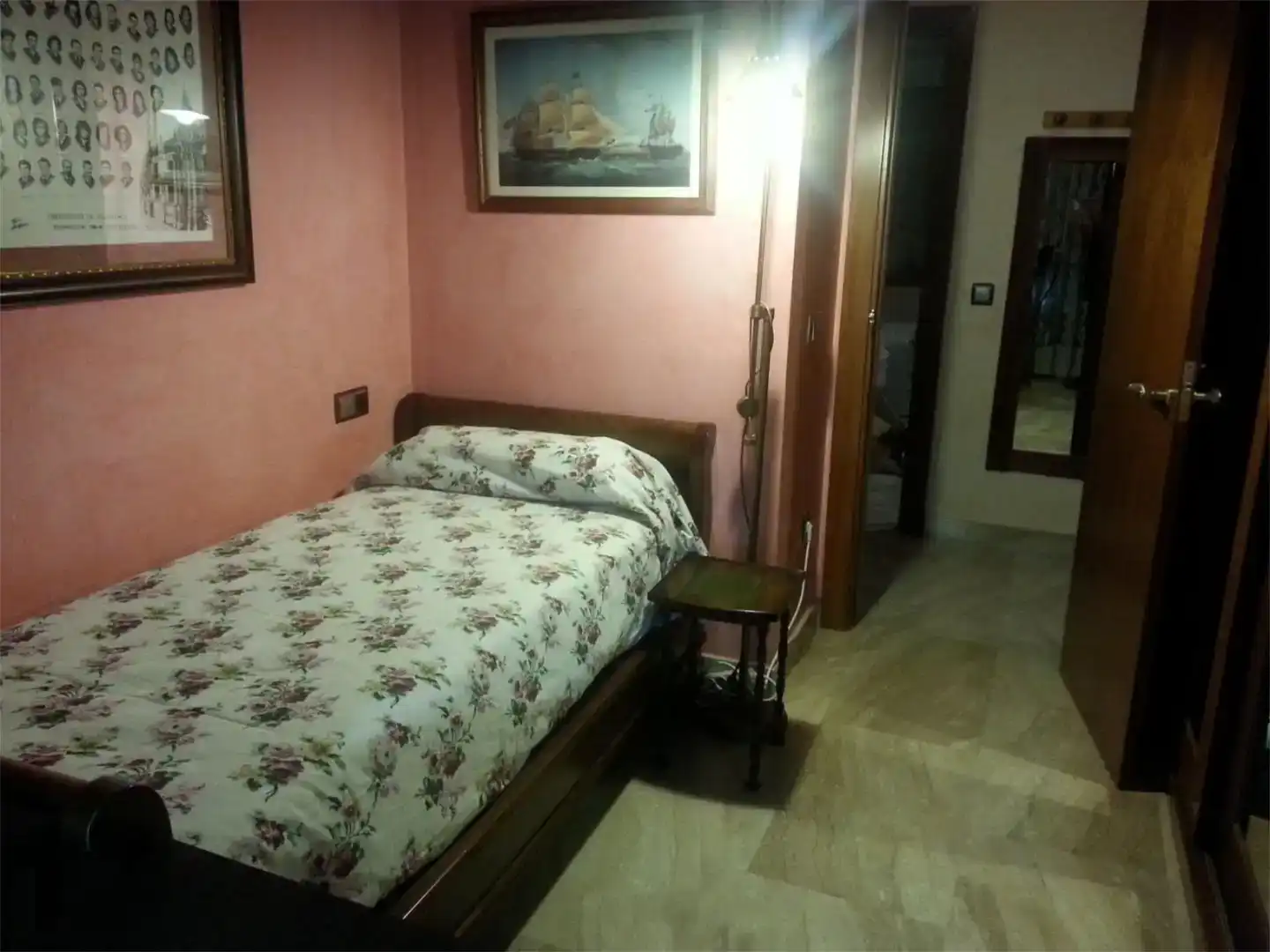 Habitación de Dúplex para compartir en Valladolid con Aire acondicionado, Jardín privado y Parquet