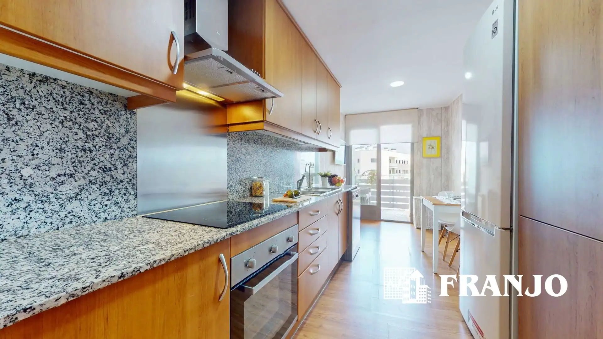 Cocina de Piso en venta en Terrassa con Aire acondicionado, Calefacción y Trastero