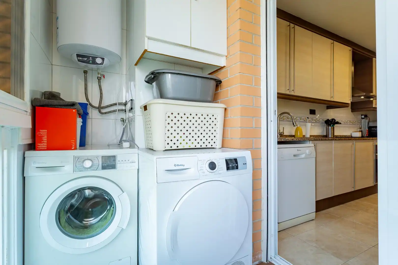 Kitchen of Attic for sale in Reus  with Air Conditioner, Private garden and Parquet flooring