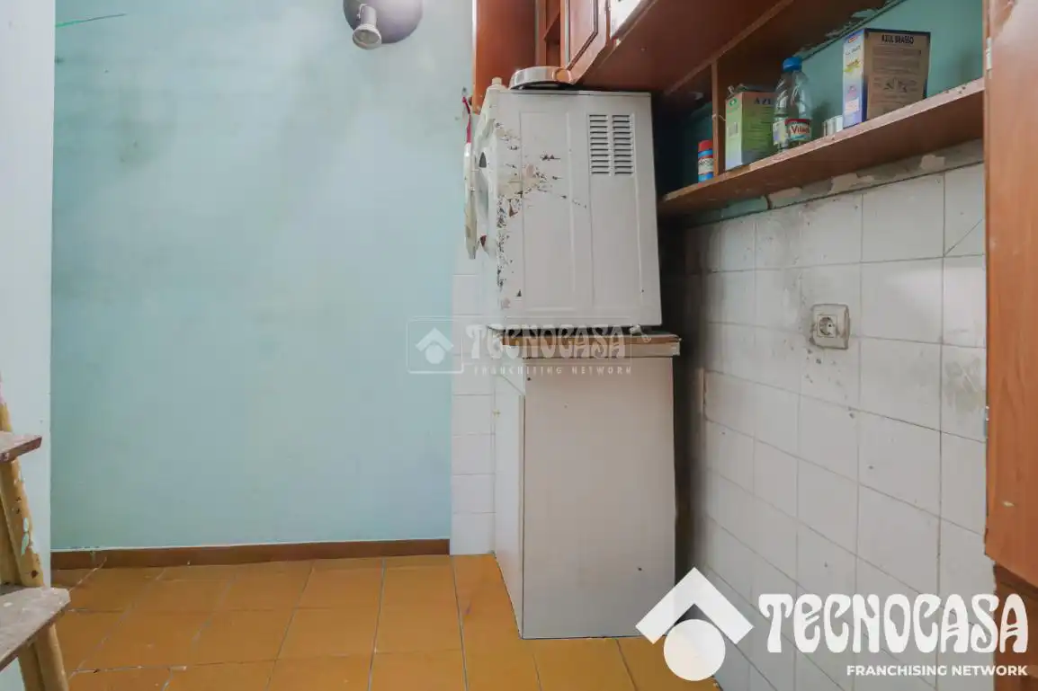Cocina de Piso en venta en Santa Coloma de Gramenet con Calefacción y Terraza