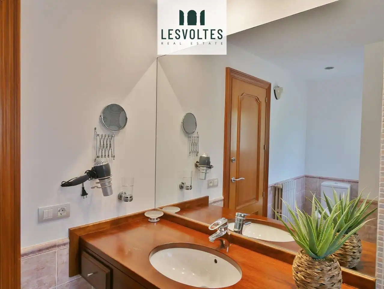Bathroom of Houses for sale in Mont-ras  with Air Conditioner, Heating and Private garden
