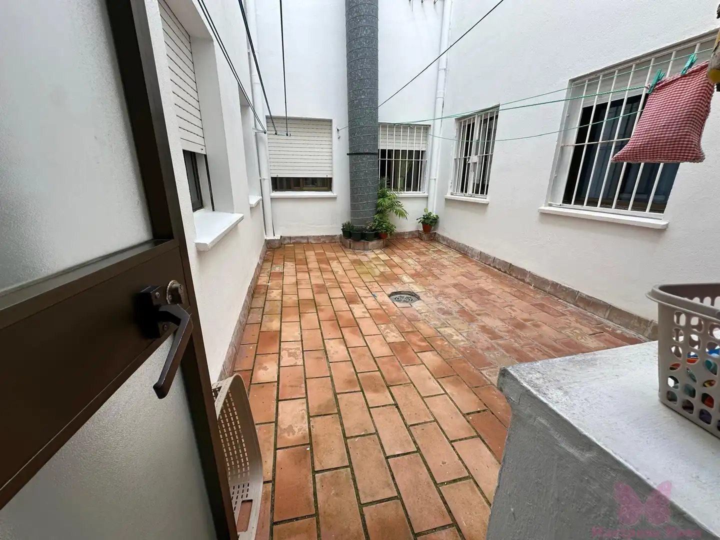 Vista exterior de Piso en venta en Cádiz con Calefacción