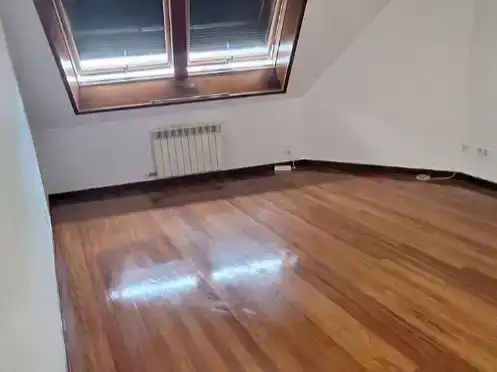 Bedroom of Flat for rent in Vigo   with Air Conditioner, Parquet flooring and Storage room