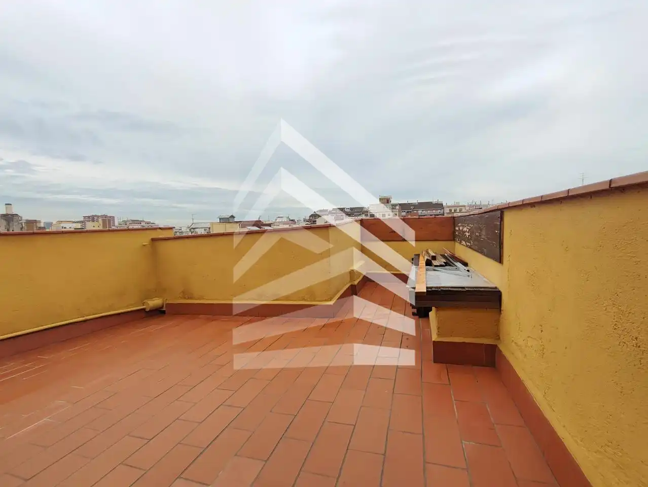 Estudio de alquiler en Daoiz I Velarde, Sants