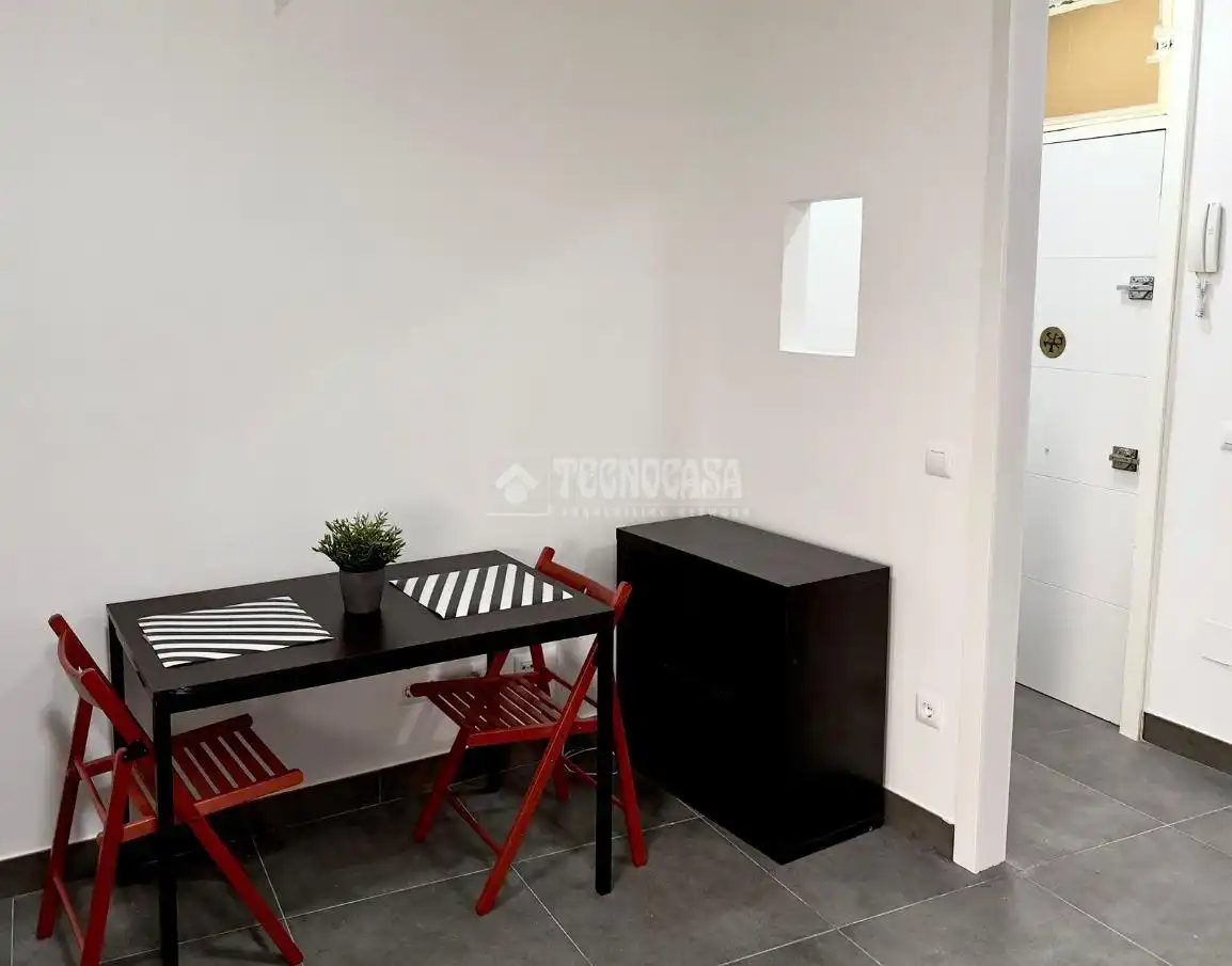 Habitación de Estudio de alquiler en Madrid