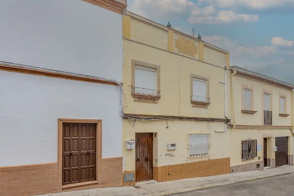 Adossat en venda a Juez Gonzalez Royano