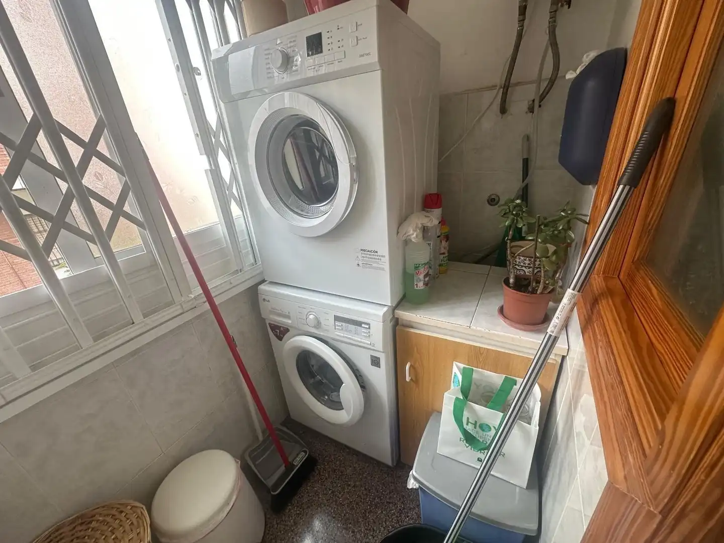 Schlafzimmer von Erdgeschoss zum Verkauf in Elda mit Klimaanlage