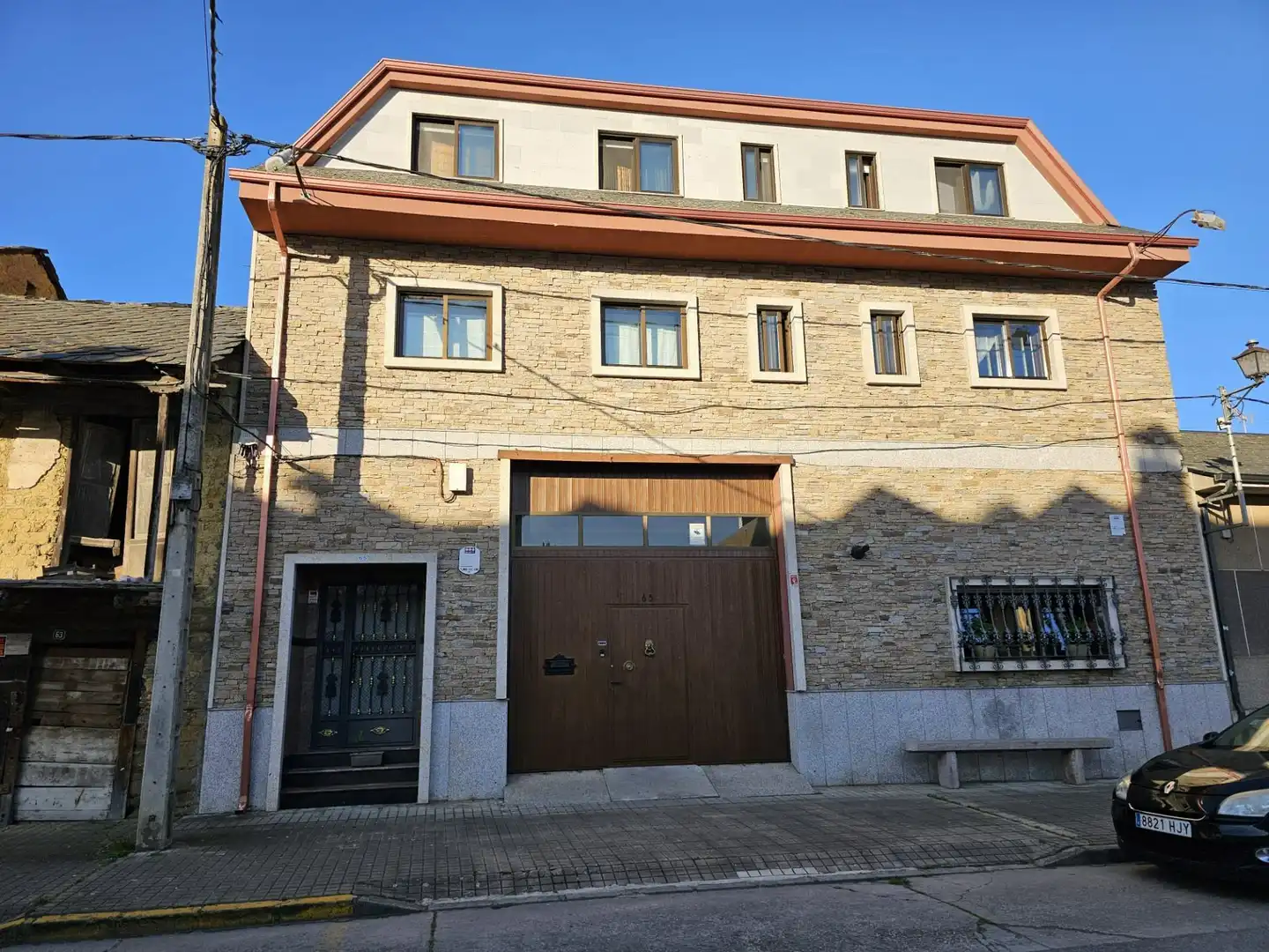Vista exterior de Casa o chalet en venta en Ponferrada con Aire acondicionado, Calefacción y Jardín privado