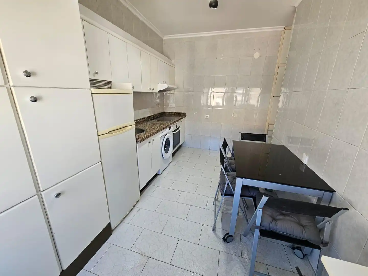 Kitchen of Flat for share in Ourense Capital   with Heating and Furnished