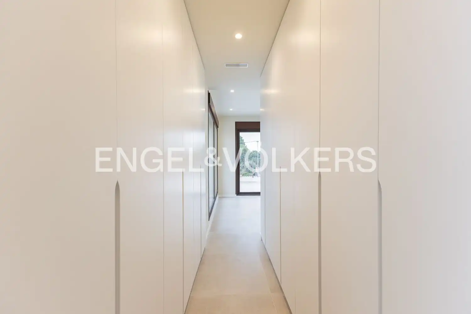 Houses for sale in L'Eliana  with Air Conditioner, Heating and Private garden
