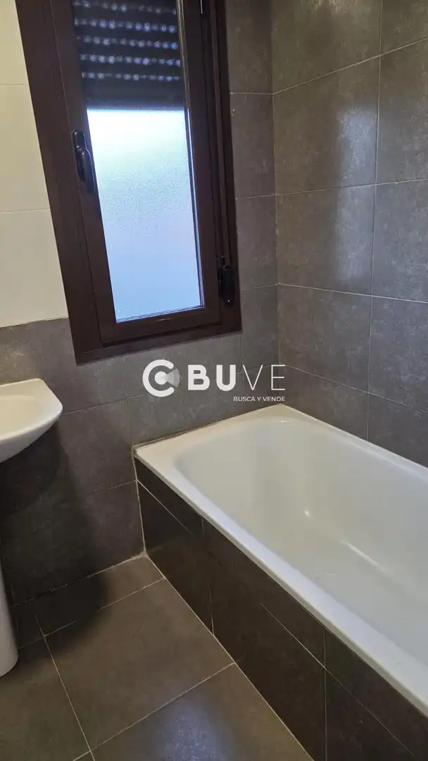 Piso en venta en N/A, Cebolla