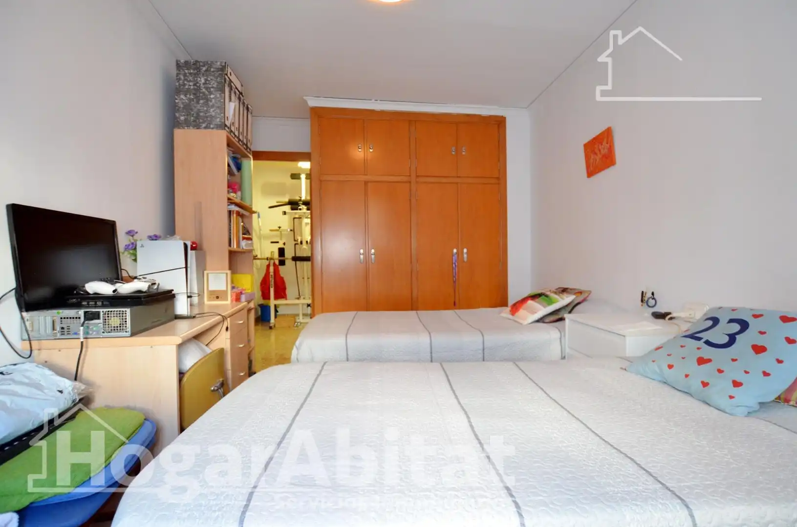Schlafzimmer von Haus oder Chalet zum Verkauf in Oliva mit Terrasse, Abstellraum und Möbliert