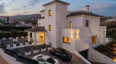 Villa moderna en primera línea de golf en Elviria  Marbella, immagine 3