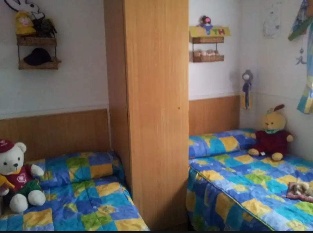 Dormitori de Casa o xalet en venda en Covarrubias amb Moblat, Forn i Rentadora