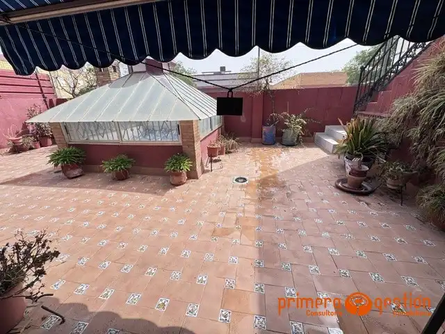 Terrassa de Casa o xalet en venda en Carmona amb Aire condicionat i Calefacció
