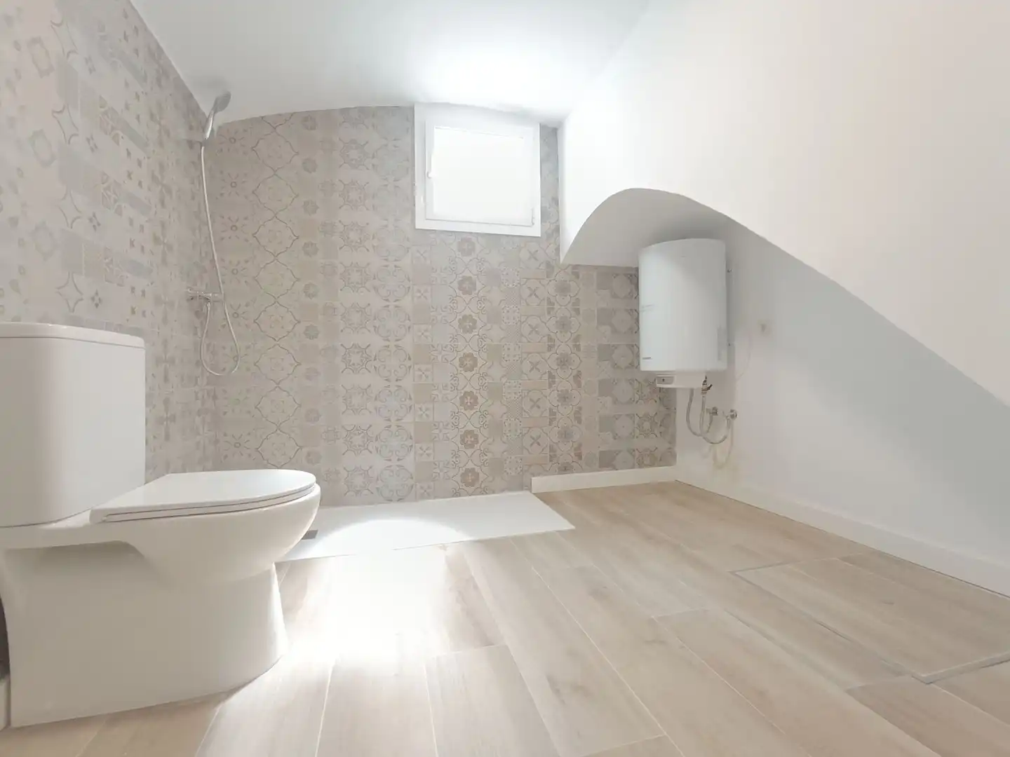Baño de Piso en venta en Badalona con Calefacción