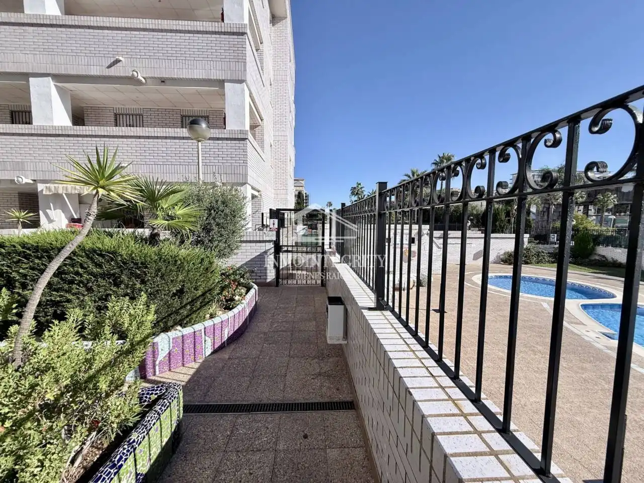 Apartamento con piscina en venta en Avenida Central, imagen 57