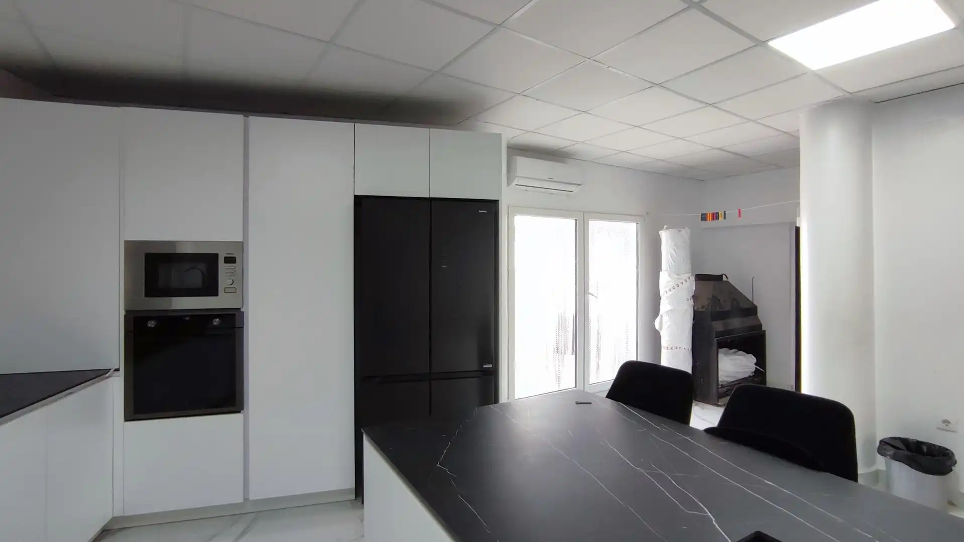 Cuina de Casa o xalet en venda en Tavernes de la Valldigna amb Aire condicionat, Terrassa i Traster