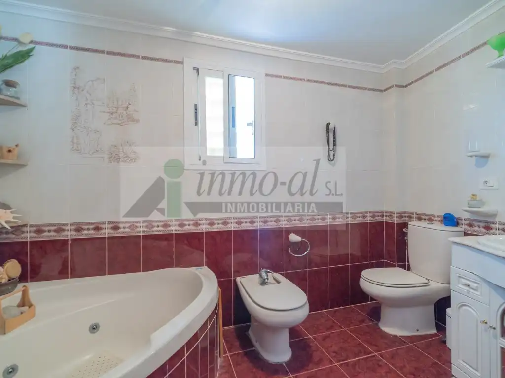 Casa amb piscina en venda a Urbanizacion Pedrissetes, imagen 13