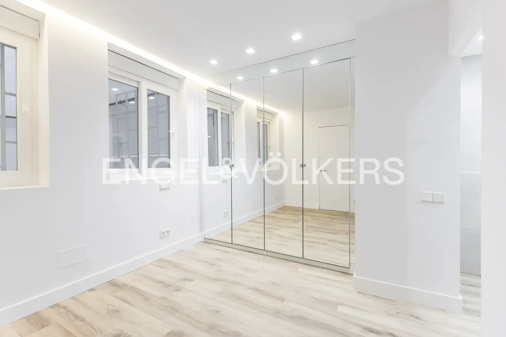 Schlafzimmer von Wohnung zum Verkauf in Madrid mit Heizung und Möbliert