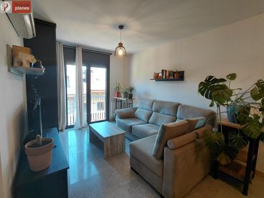 Appartamento con balcone in vendita a UNIC-ARAVELL