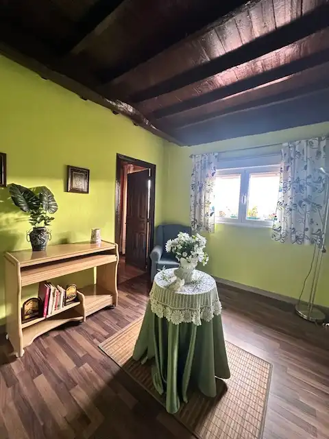 Habitación de Casa o chalet en venta en Salas con Jardín privado, Terraza y Amueblado