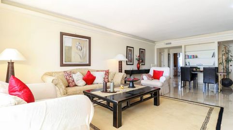 Foto 4 de Piso en venta en Los Monteros, Marbella