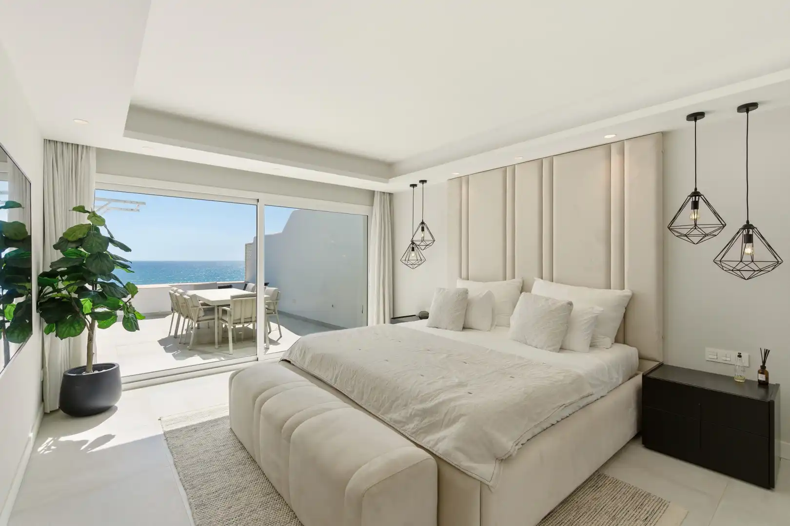 Bedroom of Attic for sale in Estepona  with Air Conditioner, Terrace and Swimming Pool