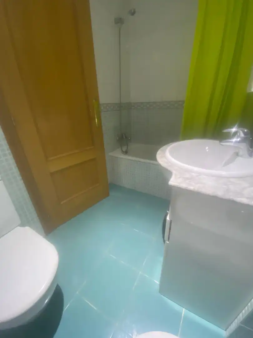Bathroom of Study for sale in Castellón de la Plana / Castelló de la Plana  with Heating, Furnished and Oven