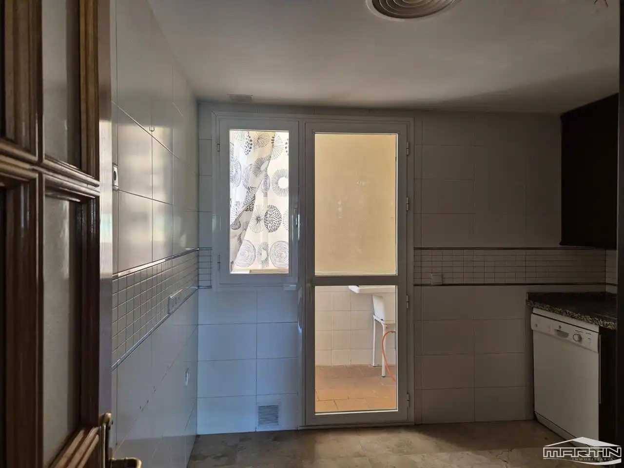 Piso de alquiler en Lucena con Aire acondicionado, Terraza y Piscina comunitaria