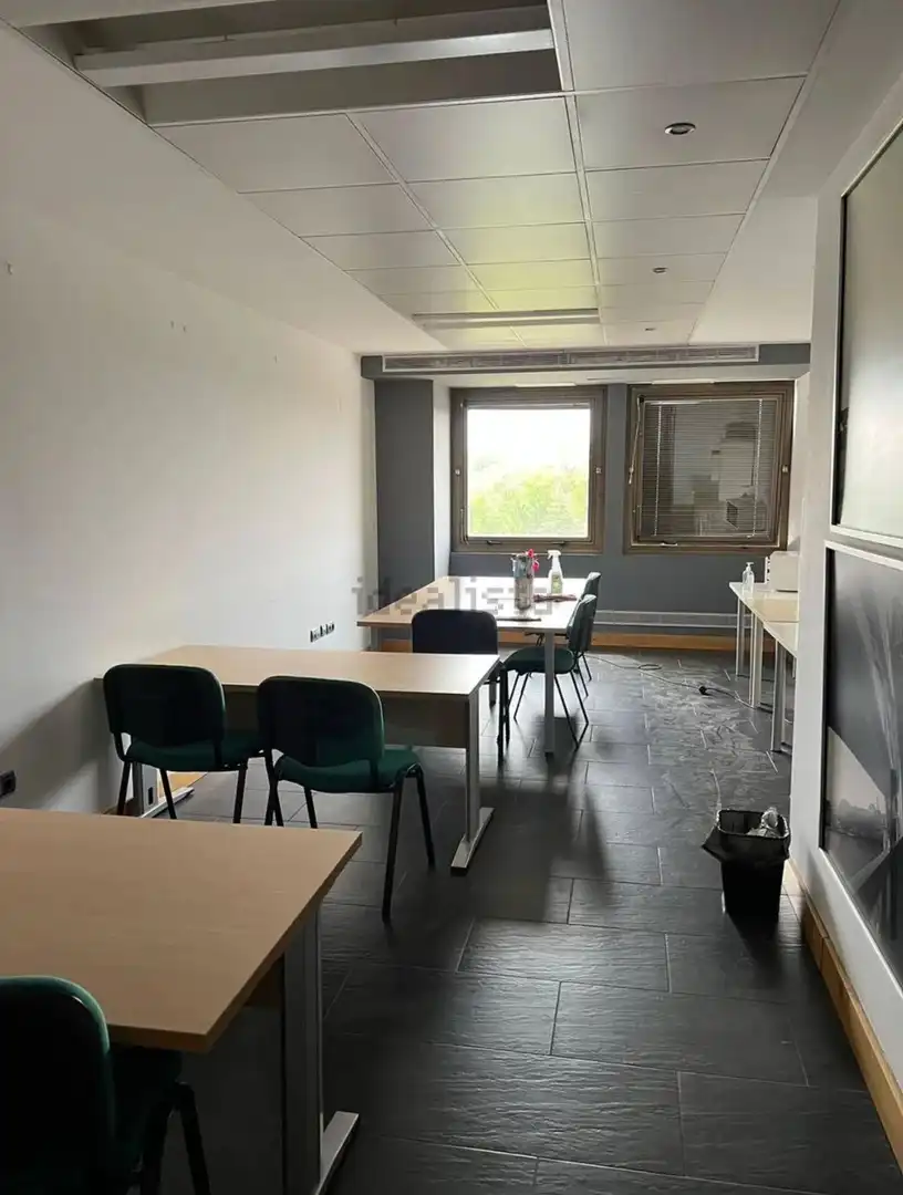 Büro zum Verkauf in Sevilla