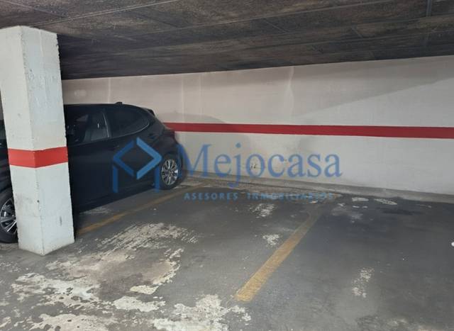 Garaje en Venta en Calle Carlos II en Rosas - Musas