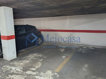 Einzelparkplatz mit Aufzug zum Verkauf in Calle Carlos II