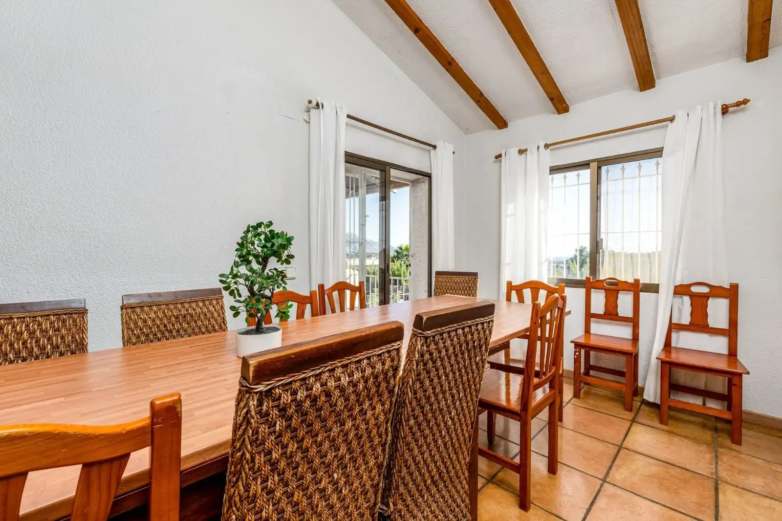 Comedor de Casa o chalet en venta en Polop con Aire acondicionado, Calefacción y Jardín privado